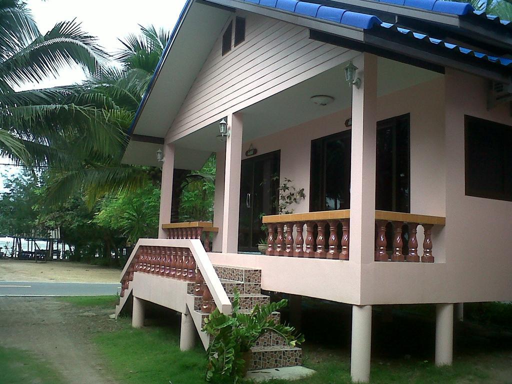 Chaiwat Resort Laem Sing Exterior photo