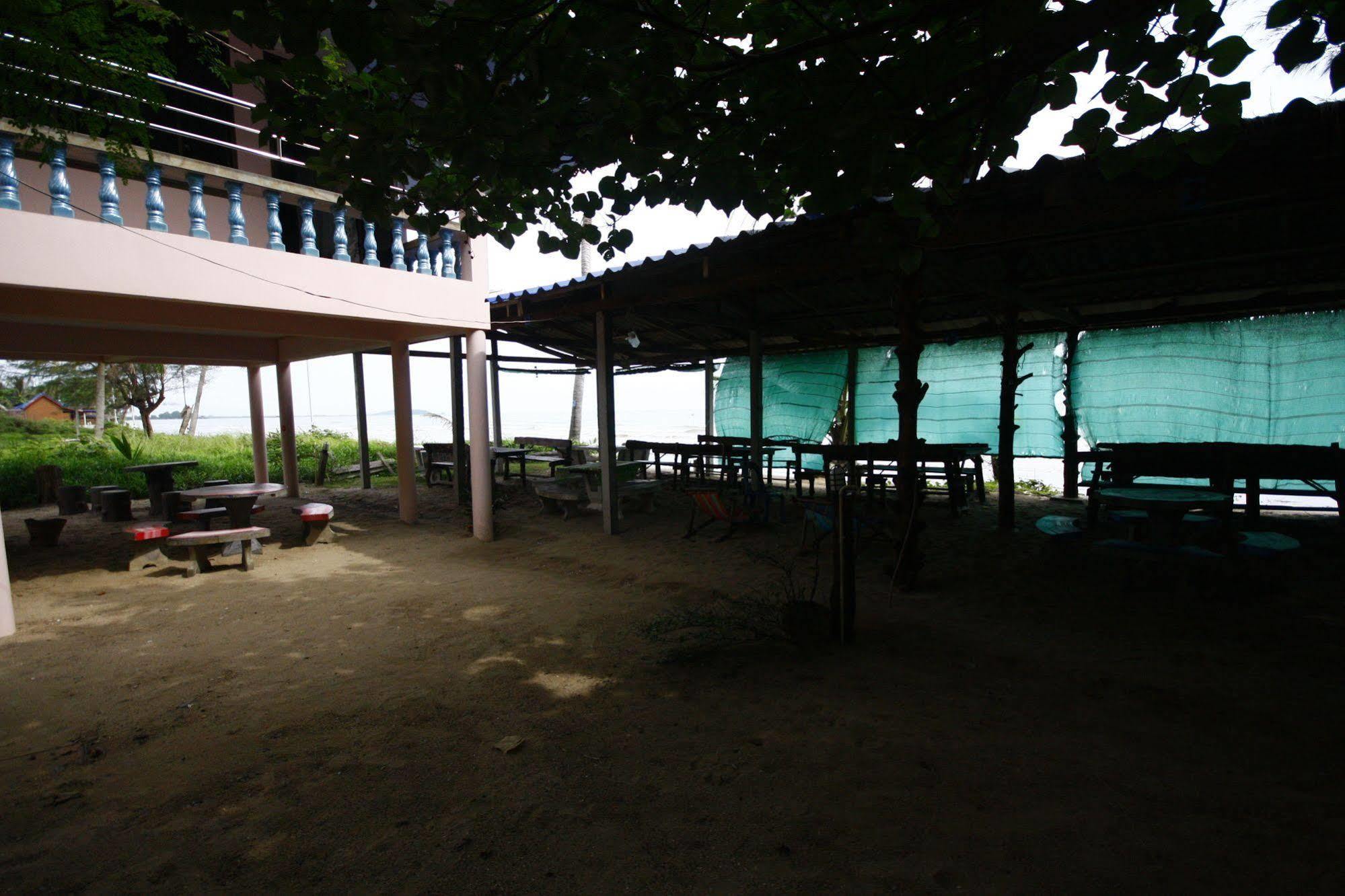 Chaiwat Resort Laem Sing Exterior photo