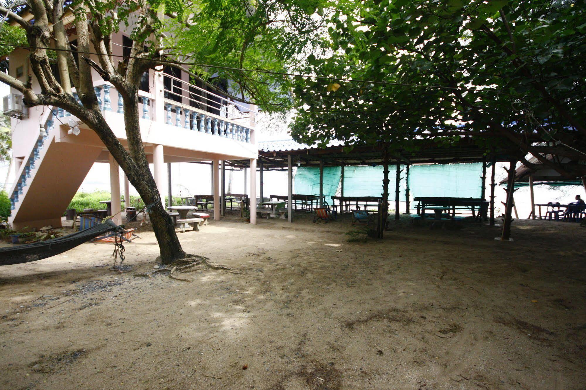 Chaiwat Resort Laem Sing Exterior photo